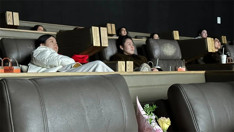 “風火輪加速美麗，乾坤圈圈住幸?！迸窆澨貏e活動4